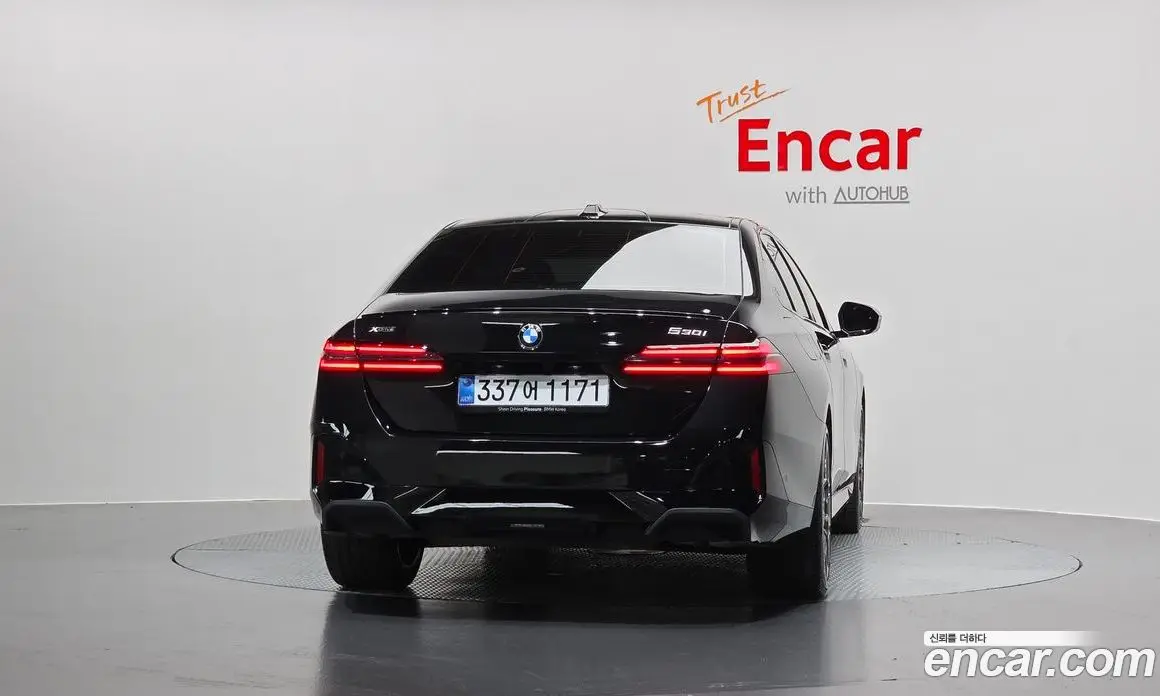 BMW 5 серия 2025 2.0 автомат (гидро), фото 4