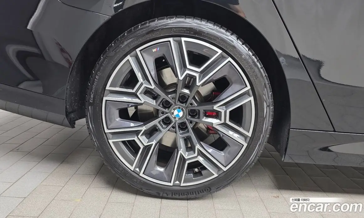 BMW 5 серия 2025 2.0 автомат (гидро), фото 5