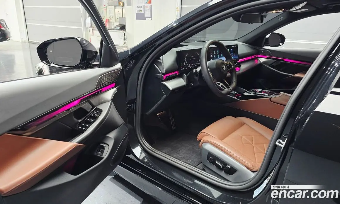 BMW 5 серия 2025 2.0 автомат (гидро), фото 13