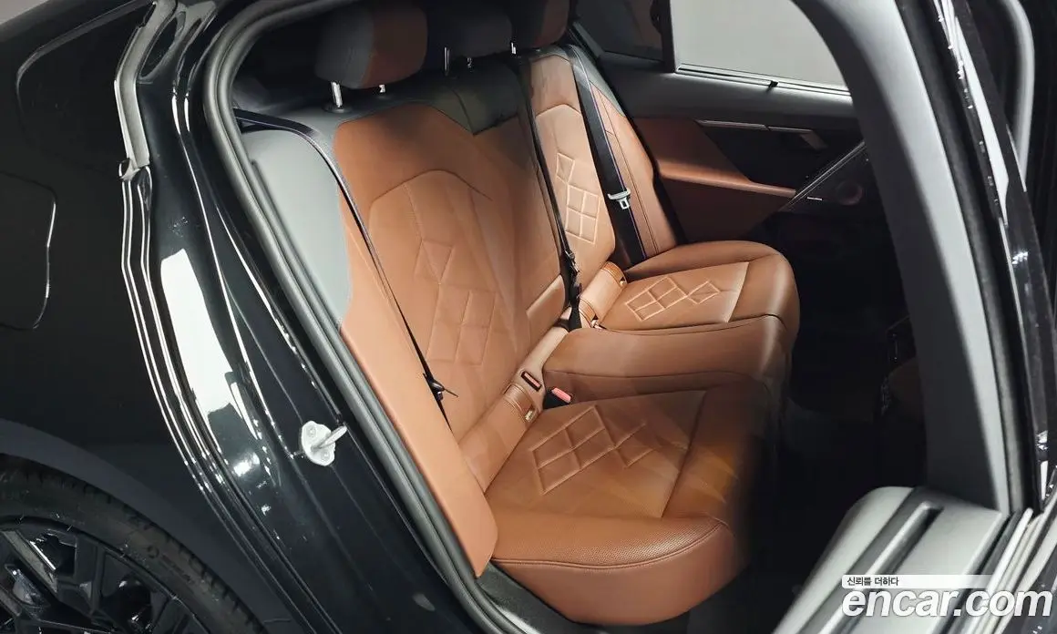 BMW 5 серия 2025 2.0 автомат (гидро), фото 16