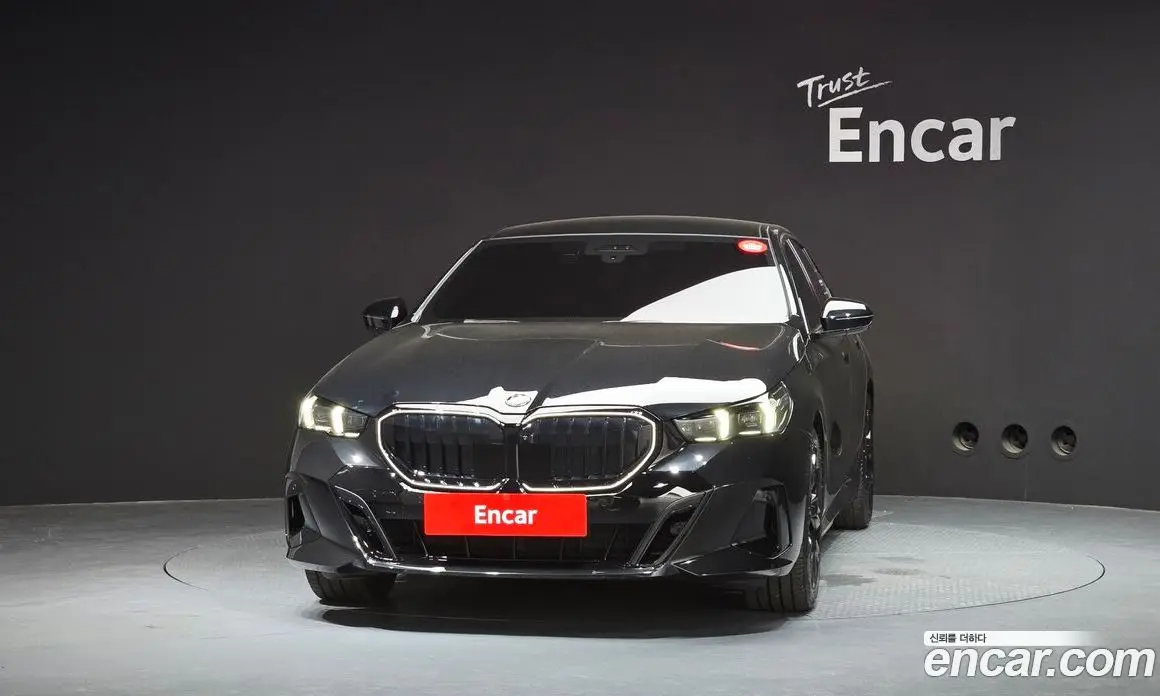 BMW 5 серия 2025 2.0 автомат (гидро), фото 3