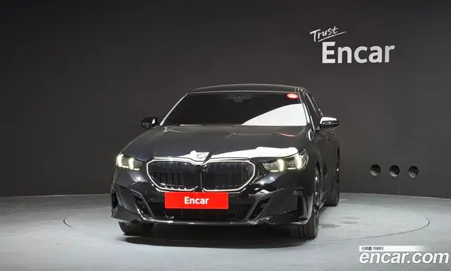 BMW 5 серия 2025 2.0 автомат (гидро), миниатюра 3