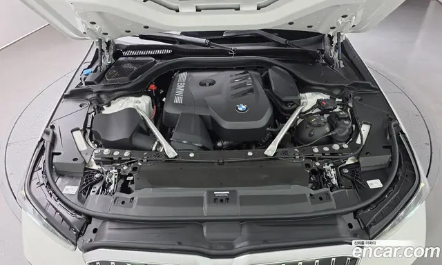 BMW 5 серия 2025 2.0 автомат (гидро), миниатюра 6 BMW 5 серия 2025 2.0 автомат (гидро), миниатюра 6