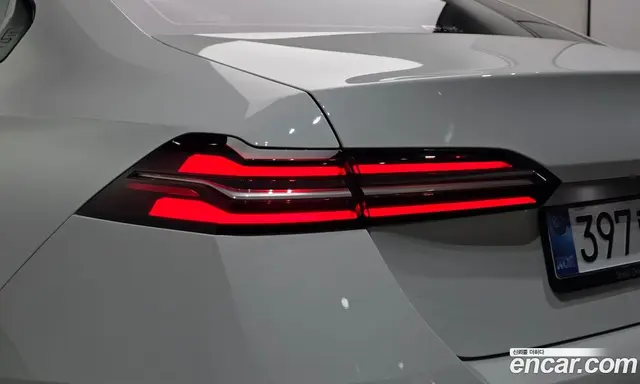 BMW 5 серия 2025 2.0 автомат (гидро), миниатюра 9 BMW 5 серия 2025 2.0 автомат (гидро), миниатюра 9