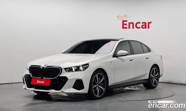 BMW 5 серия, 2025, 11 196 км