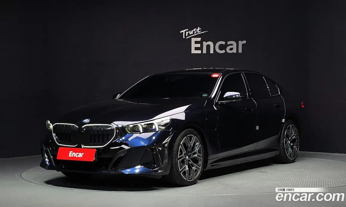 BMW 5 серия 2025 2.0 автомат (гидро), фото 1 BMW 5 серия 2025 2.0 автомат (гидро), фото 1