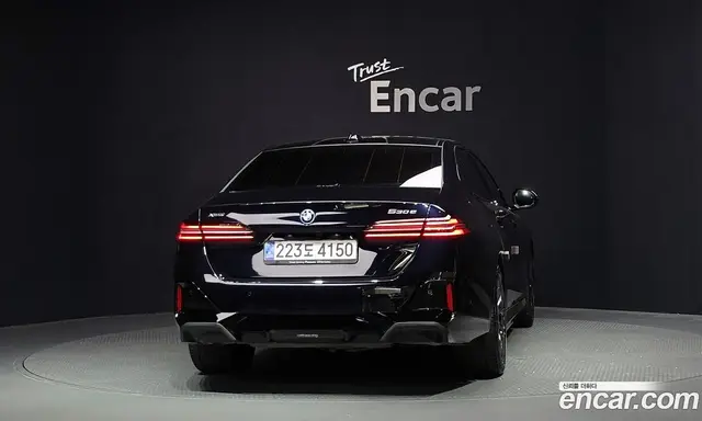 BMW 5 серия 2025 2.0 автомат (гидро), миниатюра 4 BMW 5 серия 2025 2.0 автомат (гидро), миниатюра 4