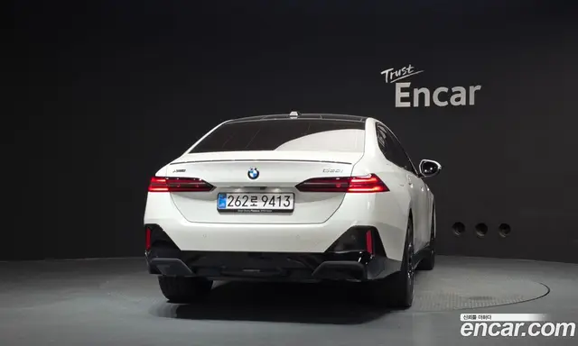 BMW 5 серия 2025 2.0 автомат (гидро), миниатюра 4
