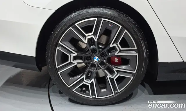 BMW 5 серия 2025 2.0 автомат (гидро), миниатюра 5
