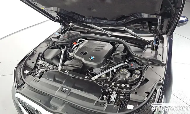 BMW 5 серия 2026 2.0 автомат (гидро), миниатюра 6 BMW 5 серия 2026 2.0 автомат (гидро), миниатюра 6