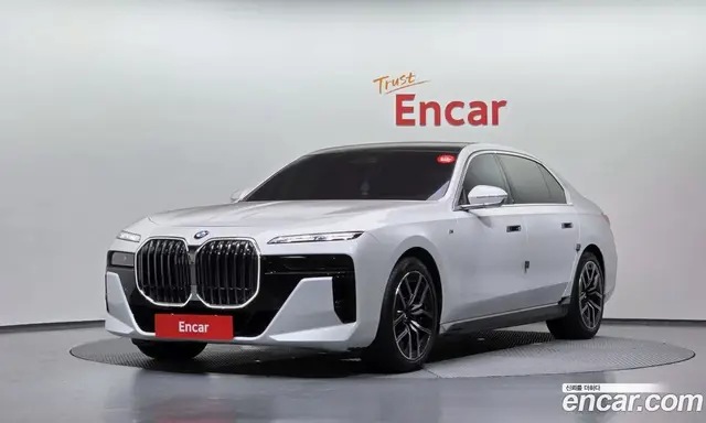 BMW 7 серия, 2024, 13 625 км