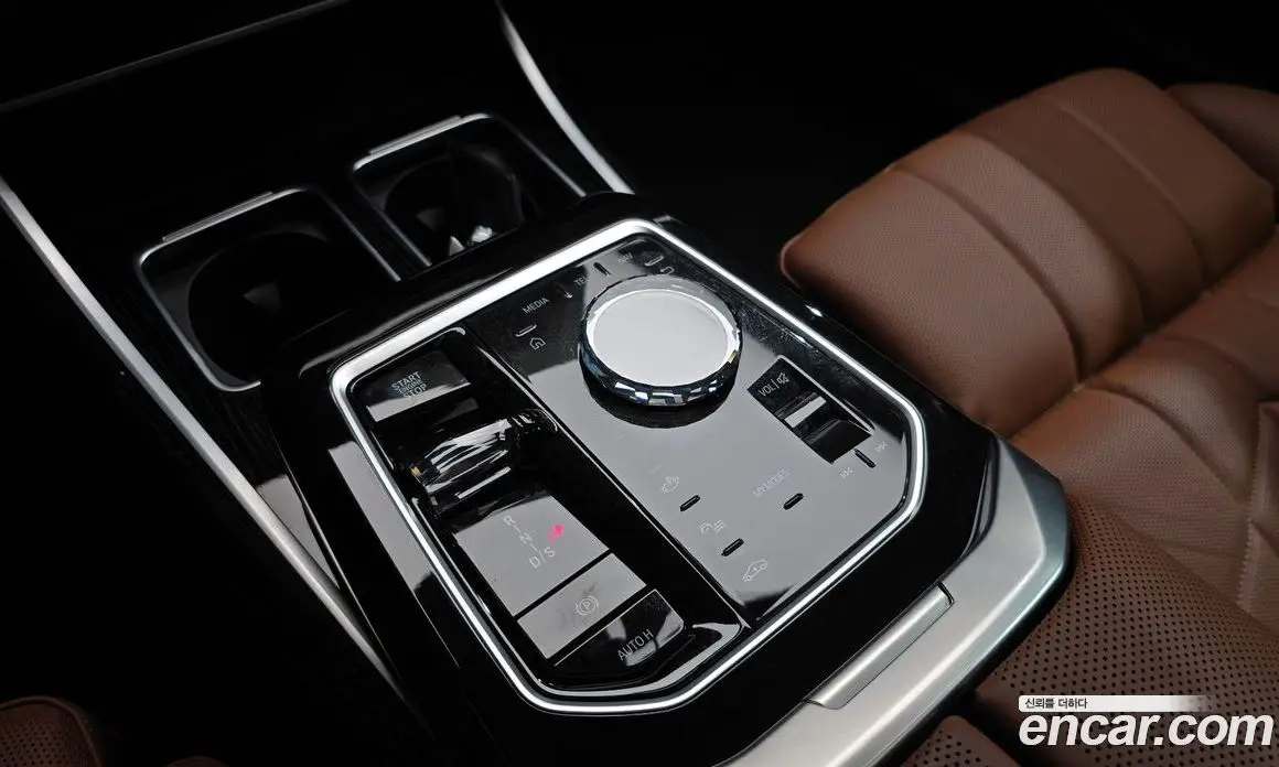 BMW 7 серия 2025 3.0 автомат (гидро), фото 12