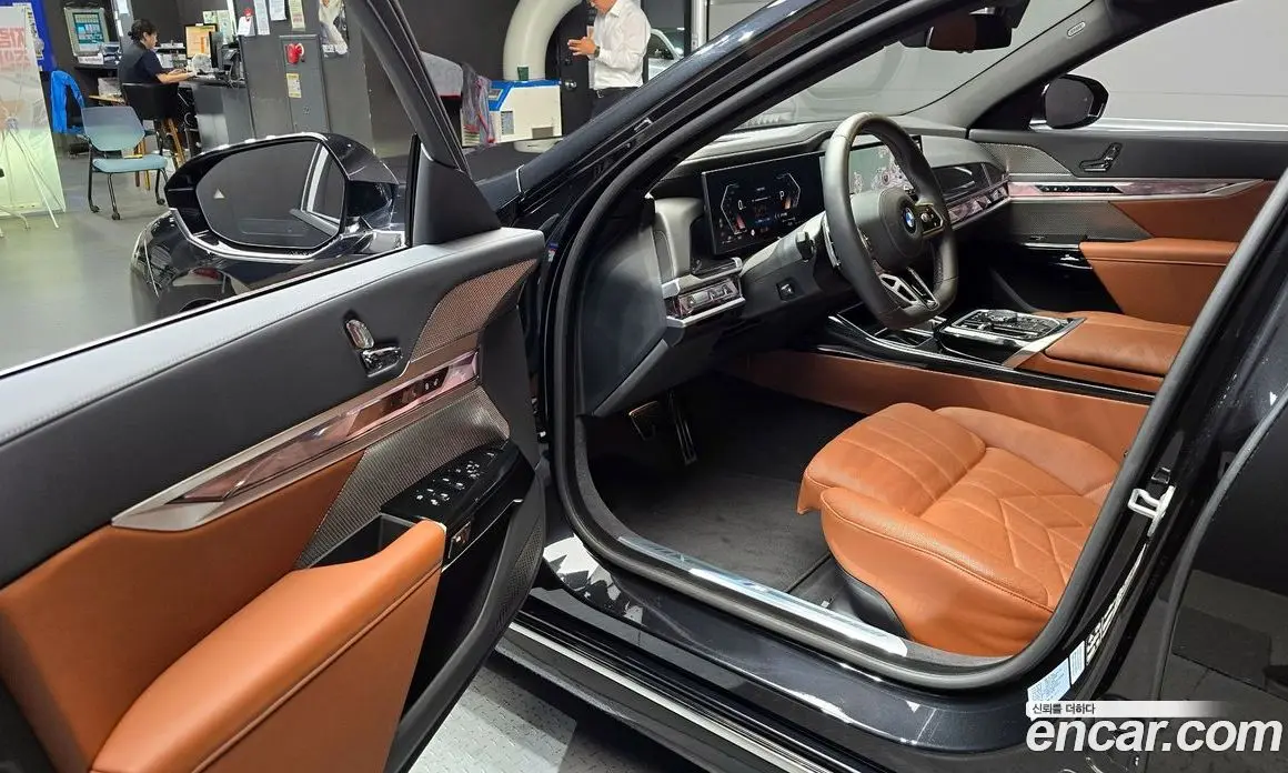 BMW 7 серия 2025 3.0 автомат (гидро), фото 13