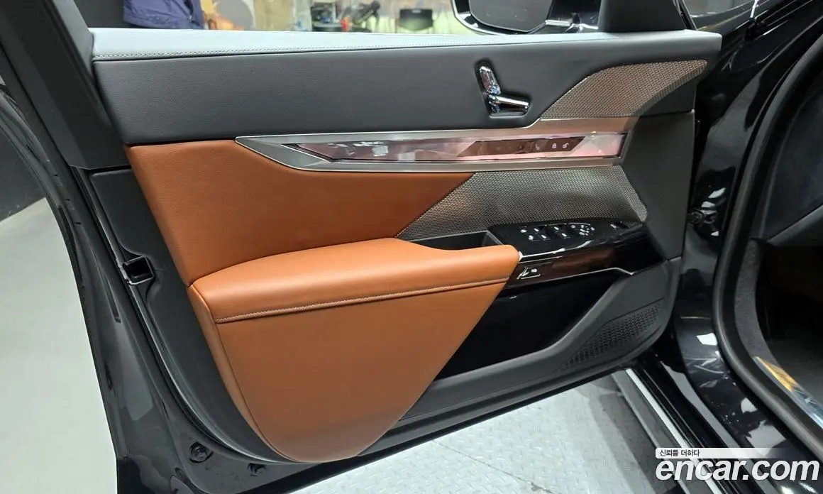 BMW 7 серия 2025 3.0 автомат (гидро), фото 14