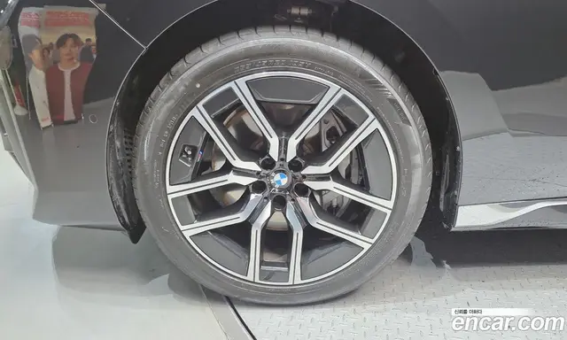 BMW 7 серия 2025 3.0 автомат (гидро), миниатюра 5
