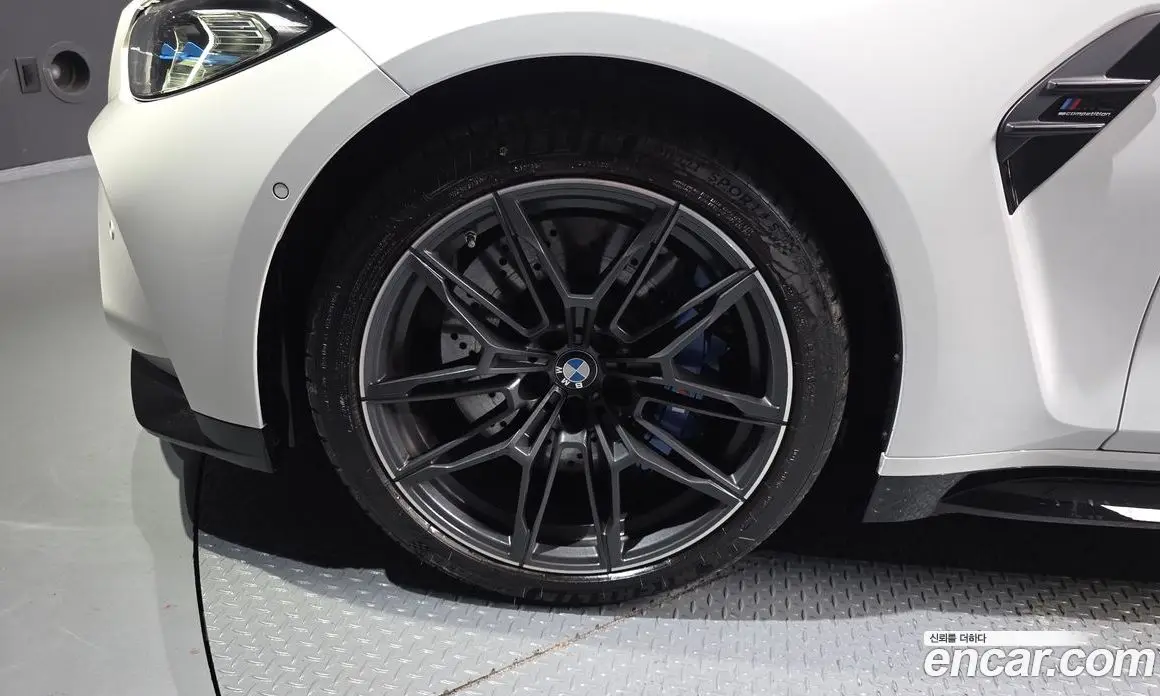 BMW M3 2023 3.0 автомат (гидро), фото 4 BMW M3 2023 3.0 автомат (гидро), фото 4