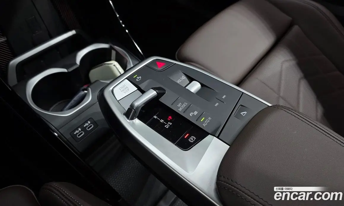 BMW X1 2024 2.0 автомат (гидро), фото 12