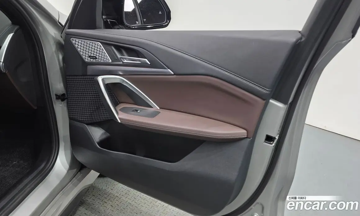 BMW X1 2024 2.0 автомат (гидро), фото 14