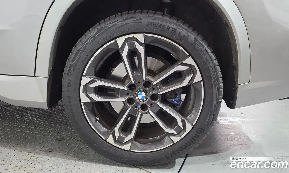 BMW X1 2024 2.0 автомат (гидро), фото 7