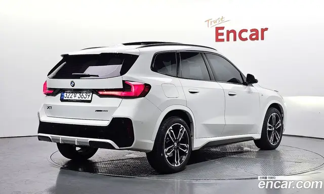BMW X1 2024 2.0 автомат (гидро), миниатюра 2
