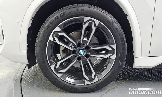 BMW X1 2024 2.0 автомат (гидро), миниатюра 5