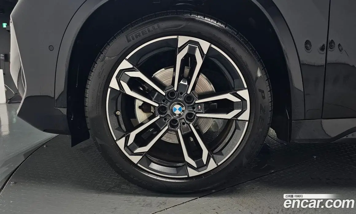 BMW X1 2025 2.0 автомат (гидро), фото 4