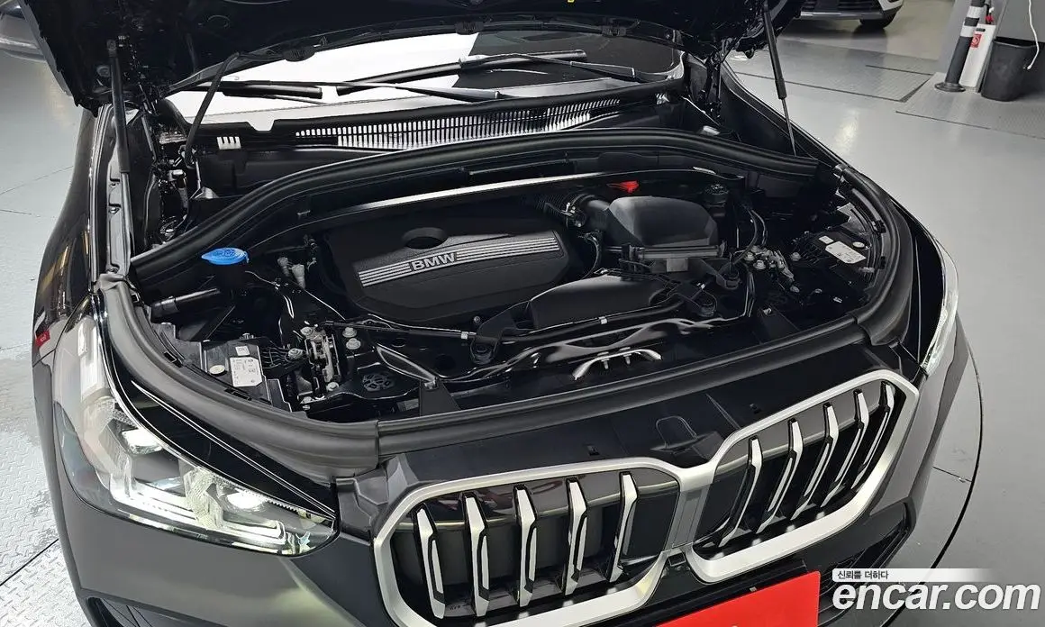 BMW X1 2025 2.0 автомат (гидро), фото 5