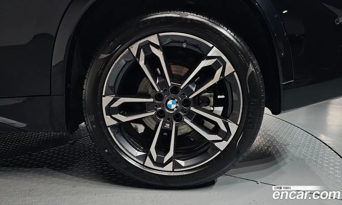 BMW X1 2025 2.0 автомат (гидро), фото 6