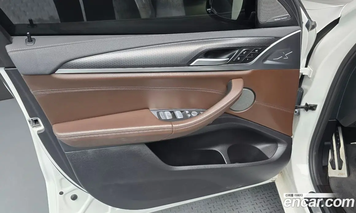 BMW X4 2023 2.0 автомат (гидро), фото 14