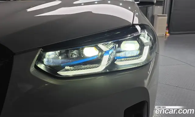 BMW X4 2023 2.0 автомат (гидро), миниатюра 8