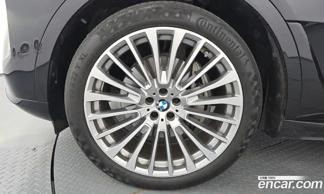 BMW X7 2024 3.0 автомат (гидро), миниатюра 5