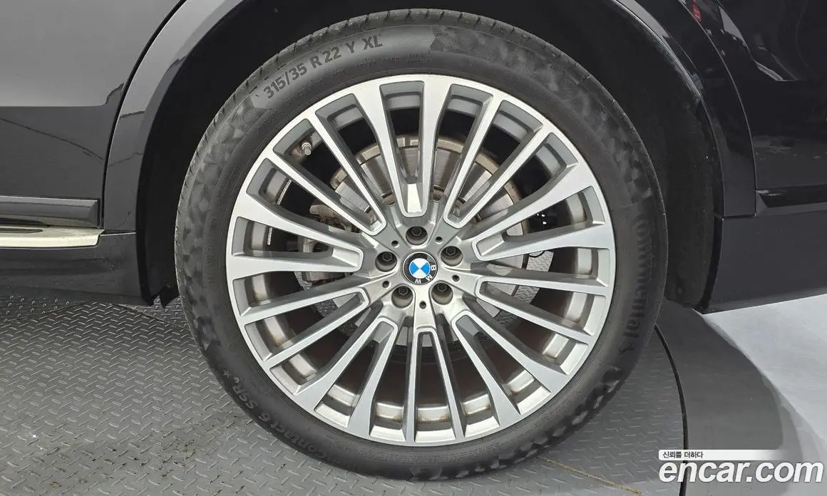 BMW X7 2024 3.0 автомат (гидро), фото 7