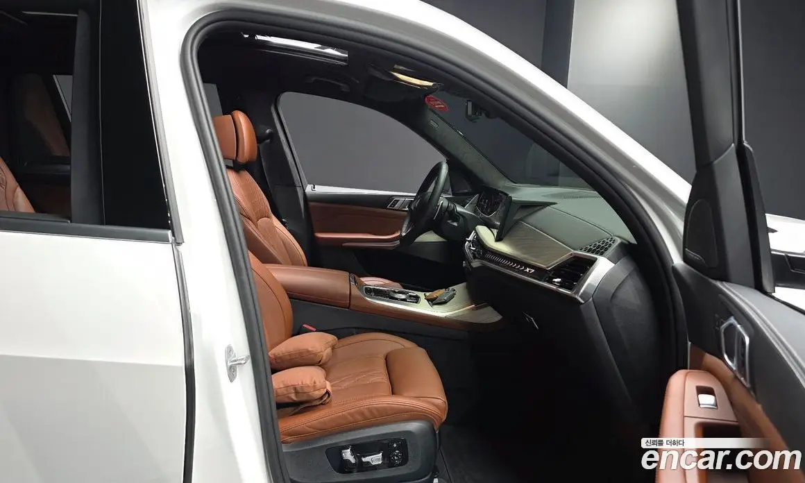 BMW X7 2025 3.0 автомат (гидро), фото 16 BMW X7 2025 3.0 автомат (гидро), фото 16