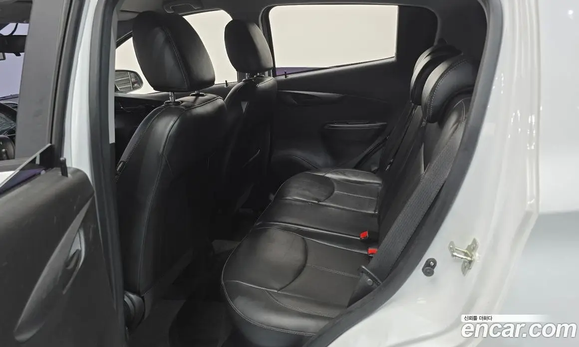 Chevrolet Spark 2017 1.0 автомат (гидро), фото 17