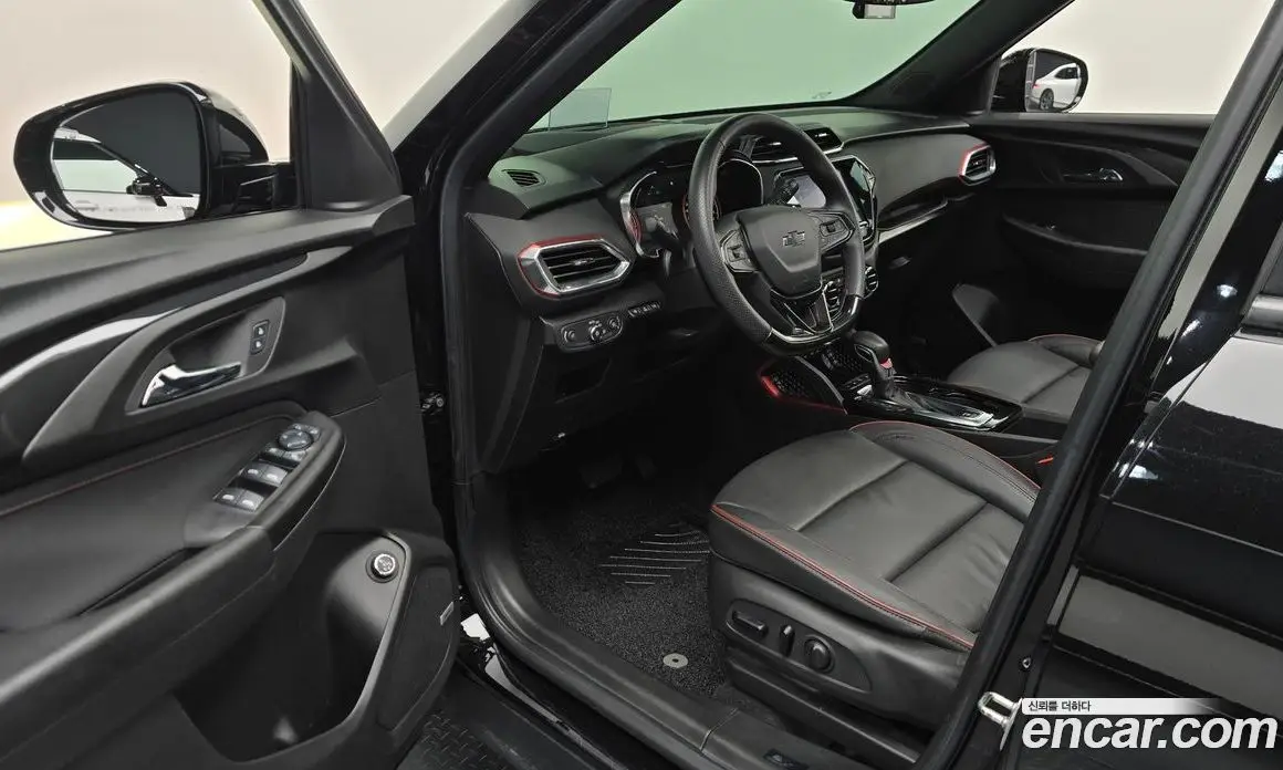 Chevrolet TrailBlazer 2022 1.3 автомат (гидро), фото 12 Chevrolet TrailBlazer 2022 1.3 автомат (гидро), фото 12