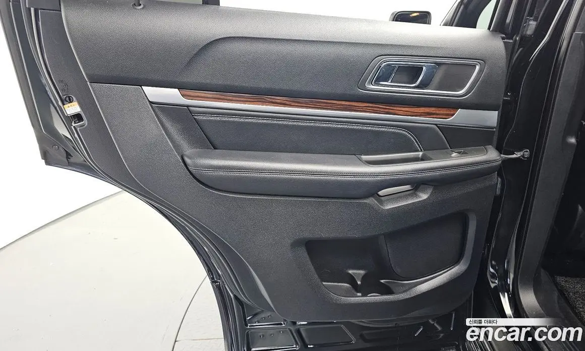 Ford Explorer 2017 2.3 автомат (гидро), фото 15 Ford Explorer 2017 2.3 автомат (гидро), фото 15