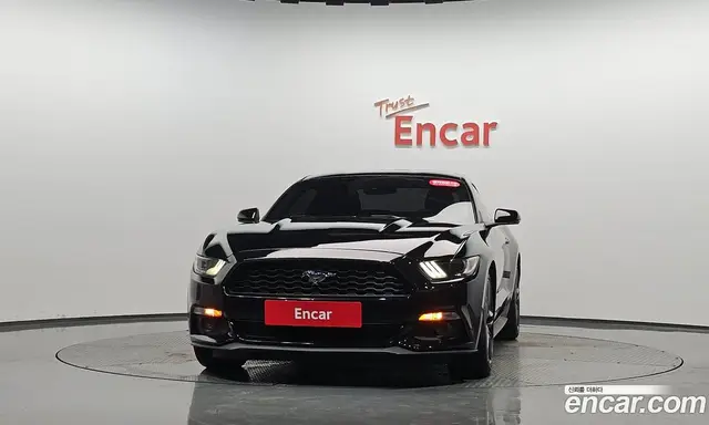 Ford Mustang 2017 2.3 автомат (гидро), миниатюра 2
