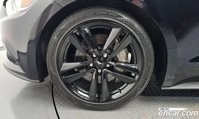 Ford Mustang 2017 2.3 автомат (гидро), миниатюра 4
