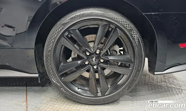 Ford Mustang 2017 2.3 автомат (гидро), миниатюра 6