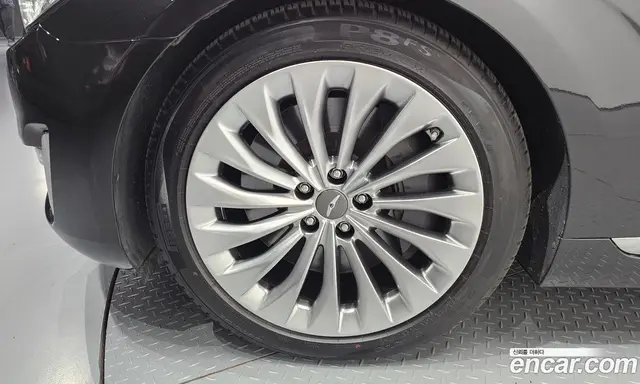 Genesis EQ900 2017 3.3 автомат (гидро), миниатюра 5 Genesis EQ900 2017 3.3 автомат (гидро), миниатюра 5