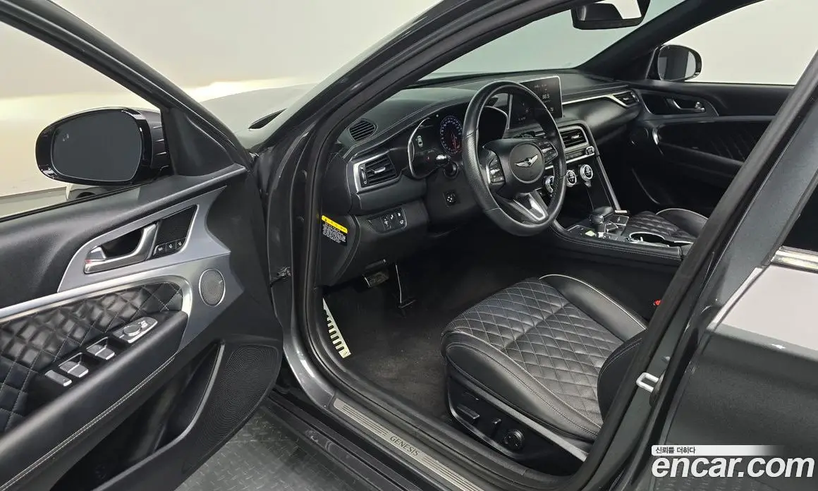 Genesis G70 2019 2.0 автомат (гидро), фото 13 Genesis G70 2019 2.0 автомат (гидро), фото 13