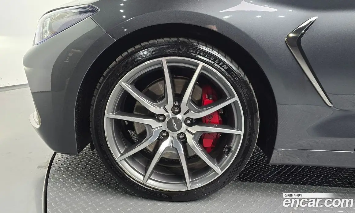 Genesis G70 2019 2.0 автомат (гидро), фото 5 Genesis G70 2019 2.0 автомат (гидро), фото 5