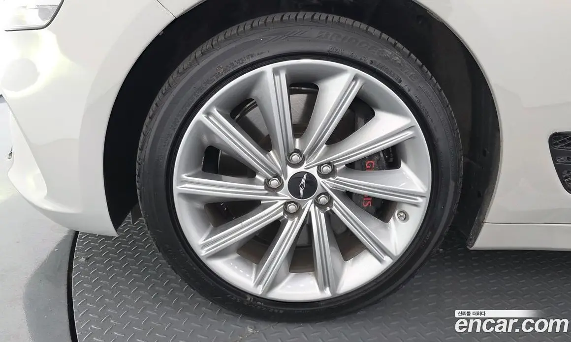 Genesis G70 2024 2.5 автомат (гидро), фото 5 Genesis G70 2024 2.5 автомат (гидро), фото 5