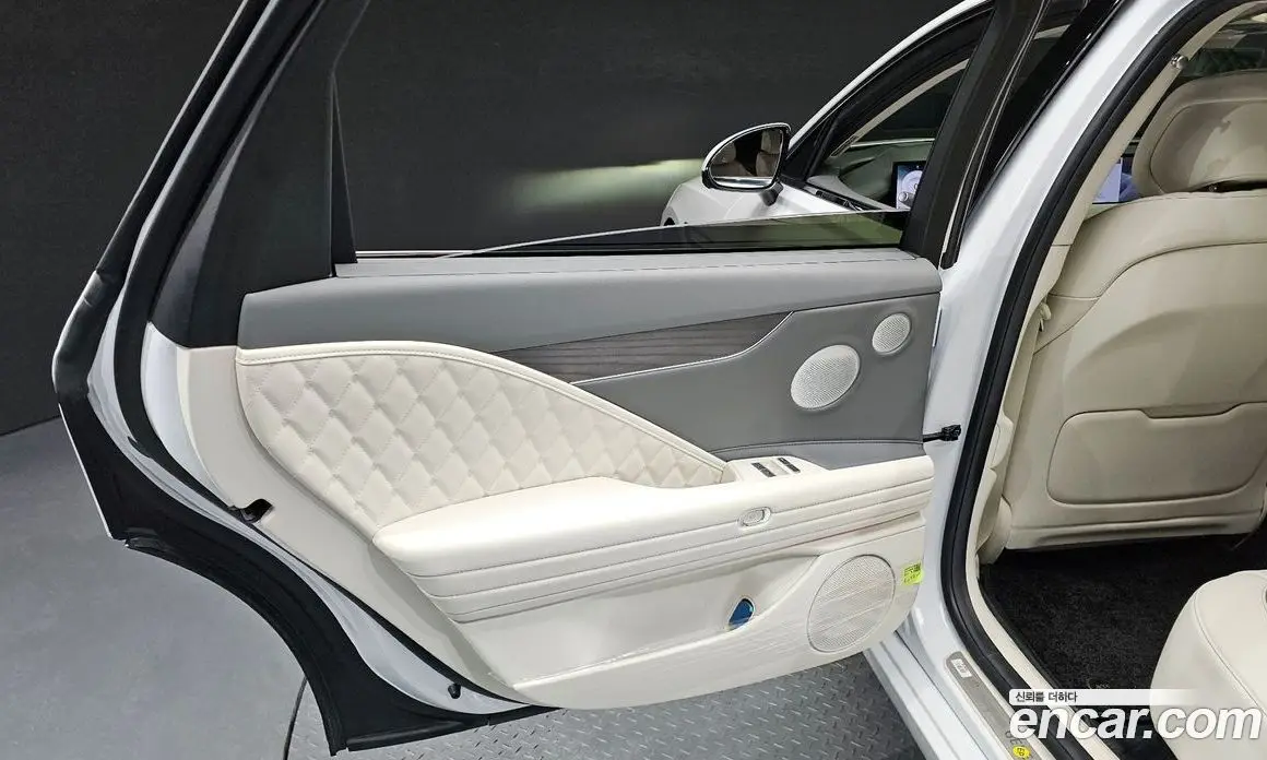 Genesis G80 2025 0.2 автомат (гидро), фото 14