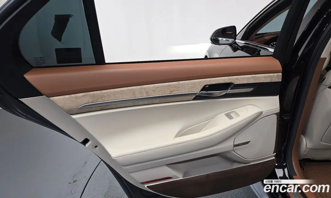 Genesis G90 2019 3.8 автомат (гидро), фото 14 Genesis G90 2019 3.8 автомат (гидро), фото 14