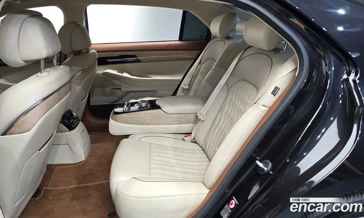 Genesis G90 2019 3.8 автомат (гидро), фото 16 Genesis G90 2019 3.8 автомат (гидро), фото 16