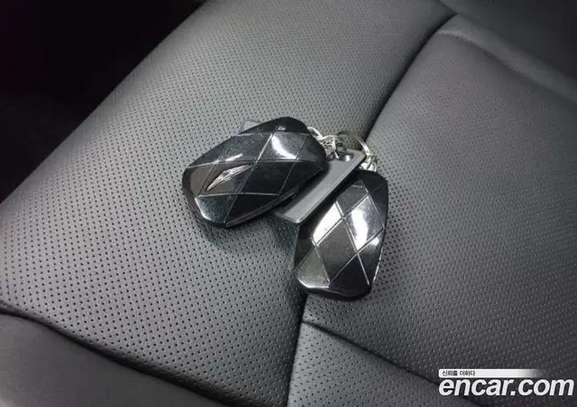 Genesis G90 2024 3.5 автомат (гидро), миниатюра 8