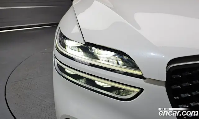 Genesis GV70 2021 2.2 автомат (гидро), миниатюра 8