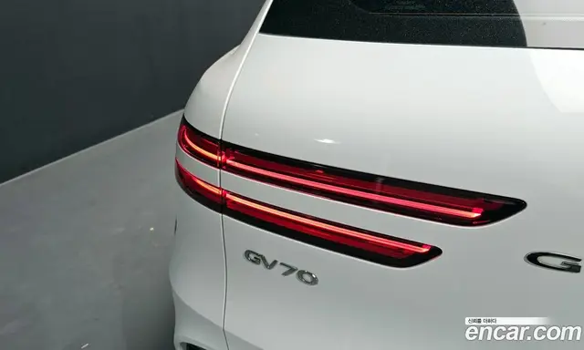 Genesis GV70 2021 2.2 автомат (гидро), миниатюра 9