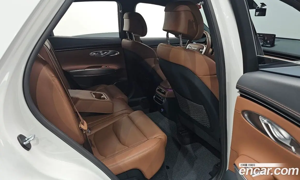 Genesis GV70 2022 2.5 автомат (гидро), фото 16